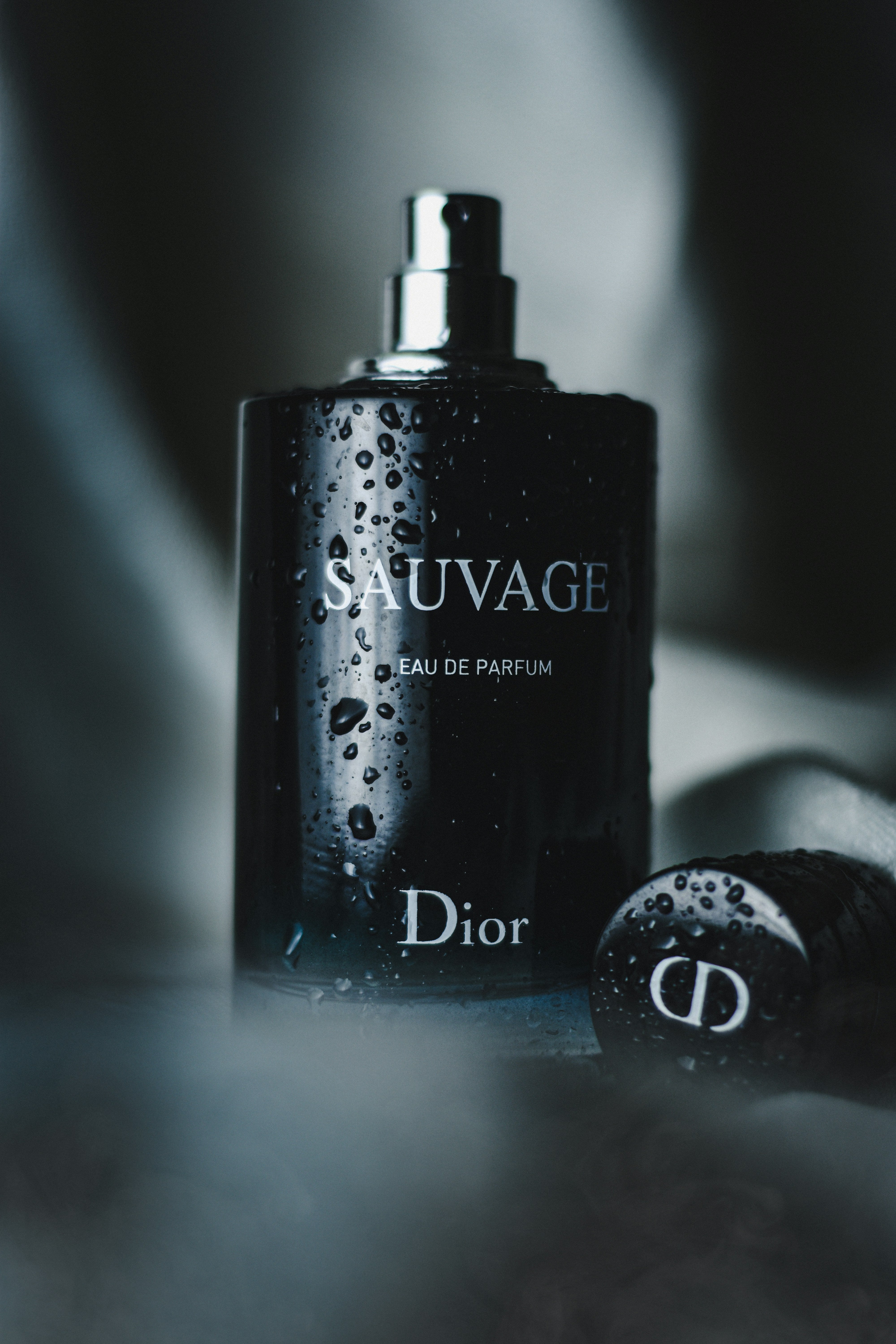 Parfum sans alcool : une bonne option pour les peaux sensibles ?