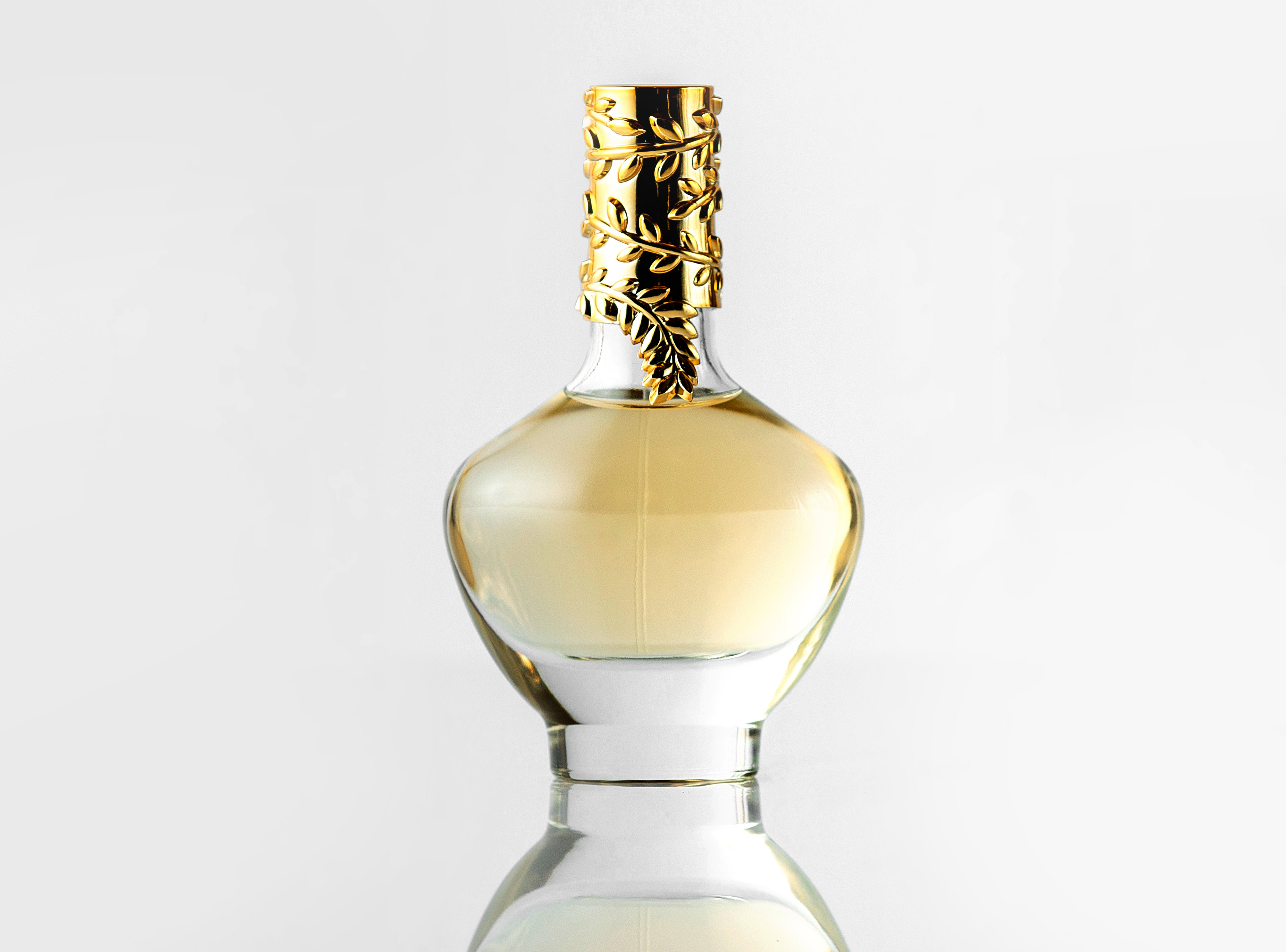 BIEN PLUS QU'UN PARFUM, LE PARFUM FAIT PARTIE DE L'IDENTITE ALORS TROUVEZ LA VÔTRE